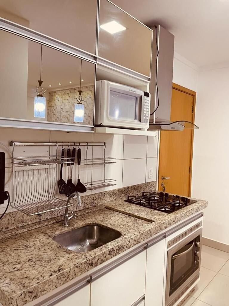 2 Qts.| 4 Hosp. | Ao Lado Do Goiania Shopping Apartamento Exterior foto