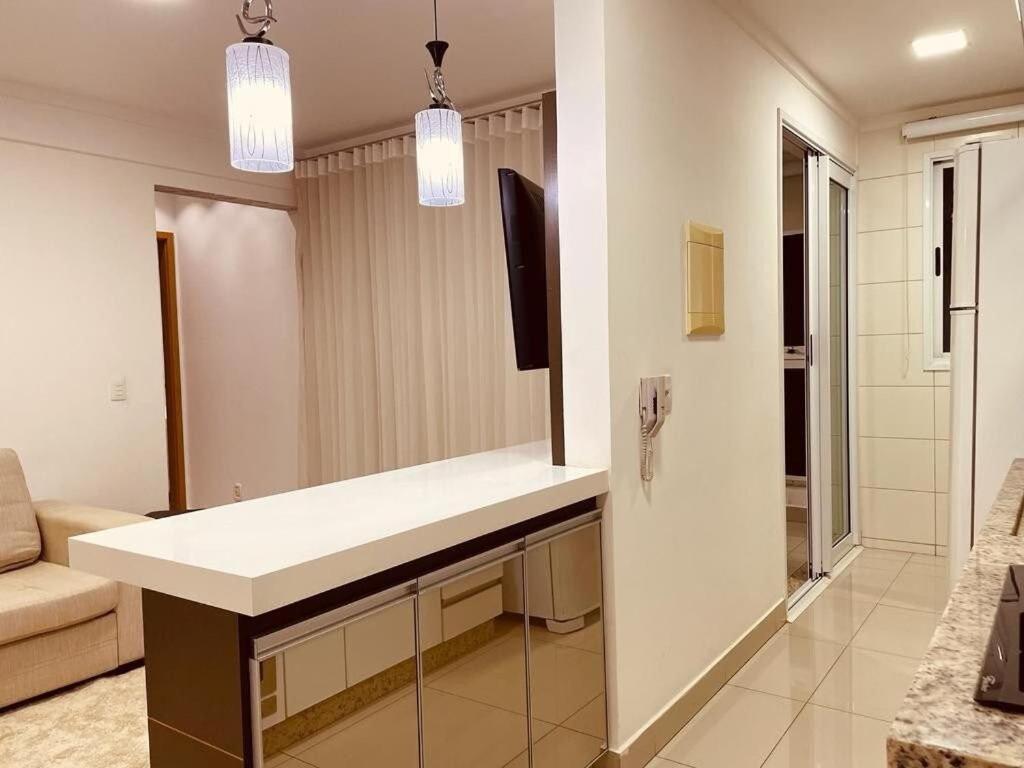 2 Qts.| 4 Hosp. | Ao Lado Do Goiania Shopping Apartamento Exterior foto